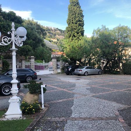 Appartamento Nella Torre Grimaldi  Dış mekan fotoğraf
