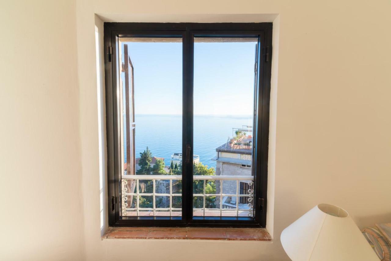 Appartamento Nella Torre Grimaldi  Dış mekan fotoğraf